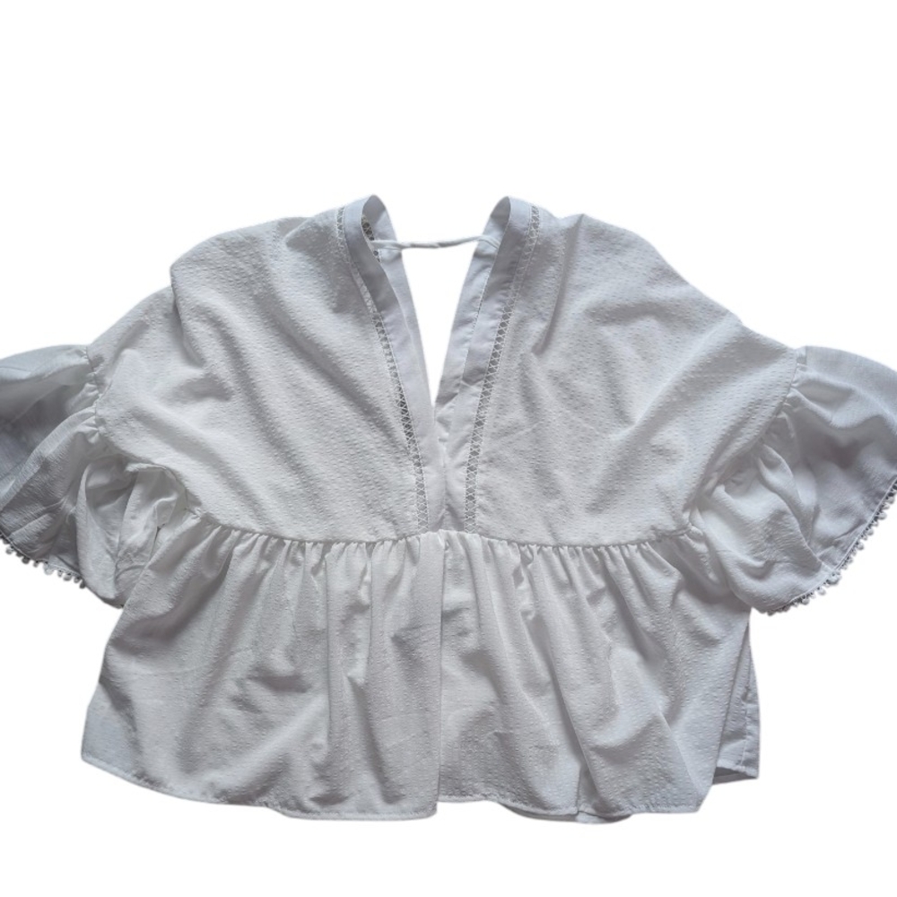 🎀Chic White Blouse with Ruffled Sleeves